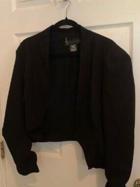 Kardashion Kollection Black fitted cropped blazer